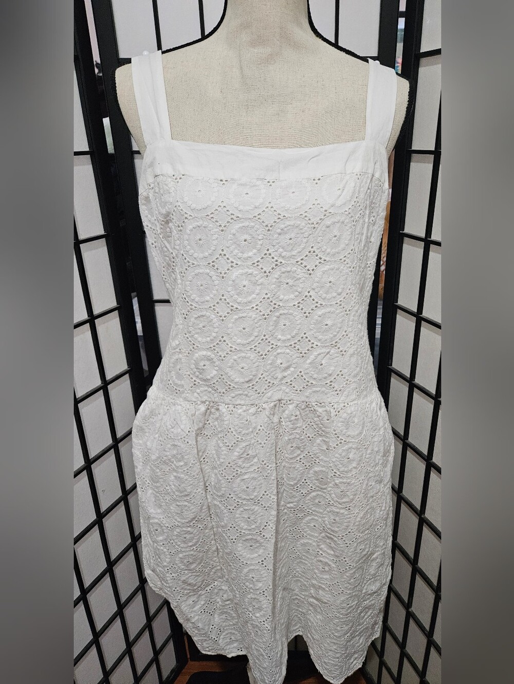 Apostrophe Sz 14 White Eyelet Sleeveless Summer Midi  Dress
